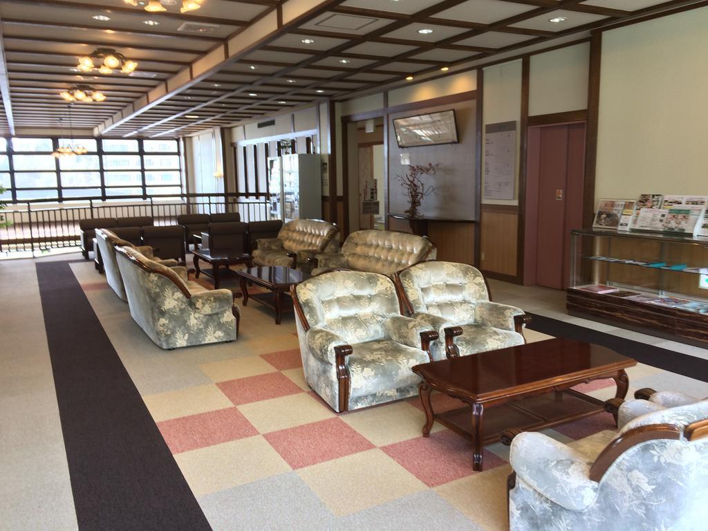 Ishiuchi Yungparunas Hotel Minamiuonuma Kültér fotó