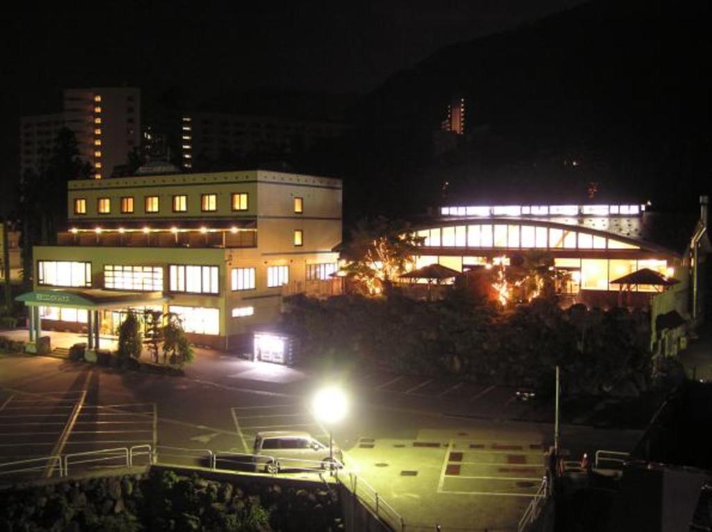 Ishiuchi Yungparunas Hotel Minamiuonuma Kültér fotó