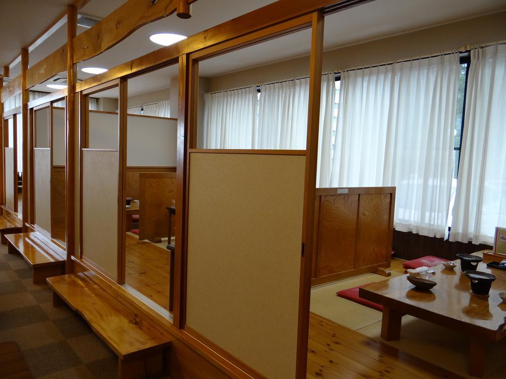 Ishiuchi Yungparunas Hotel Minamiuonuma Kültér fotó