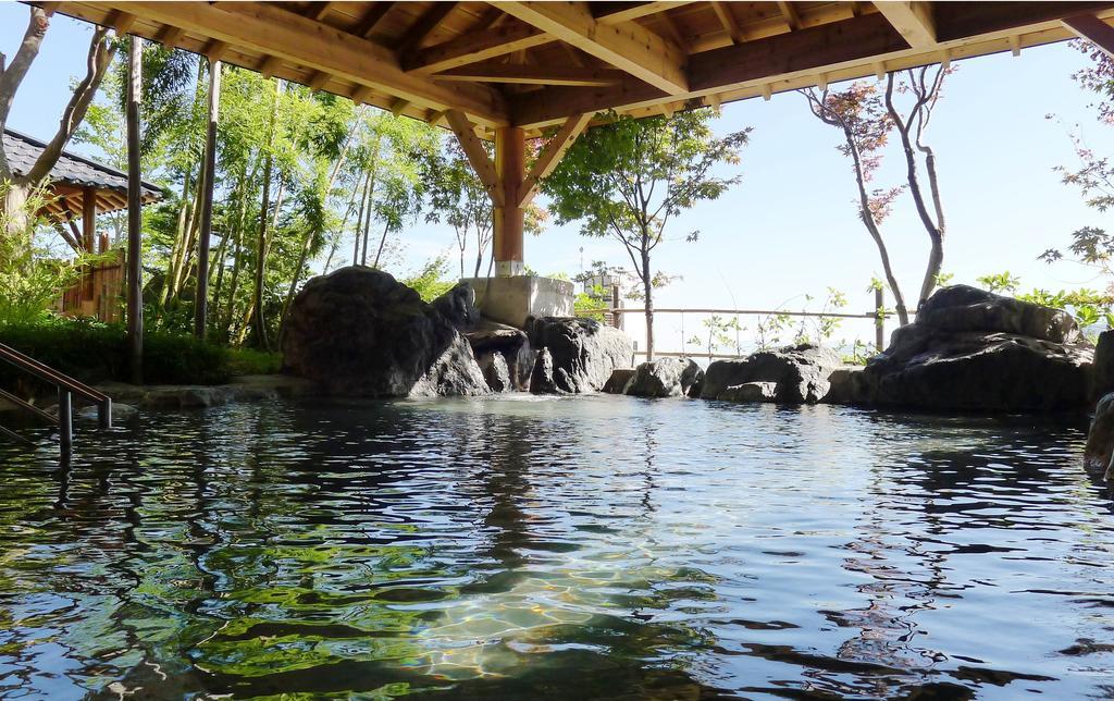 Ishiuchi Yungparunas Hotel Minamiuonuma Kültér fotó